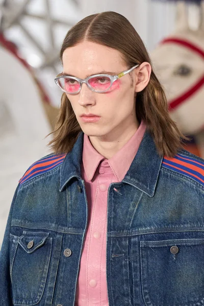 Look 123